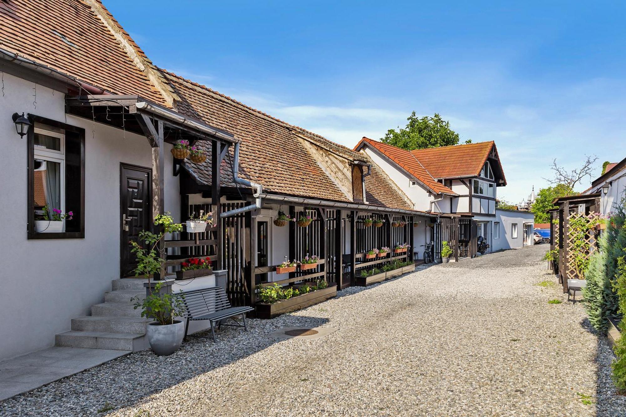 Pensiunea Alina "Adults Only" Sibiu Exterior photo