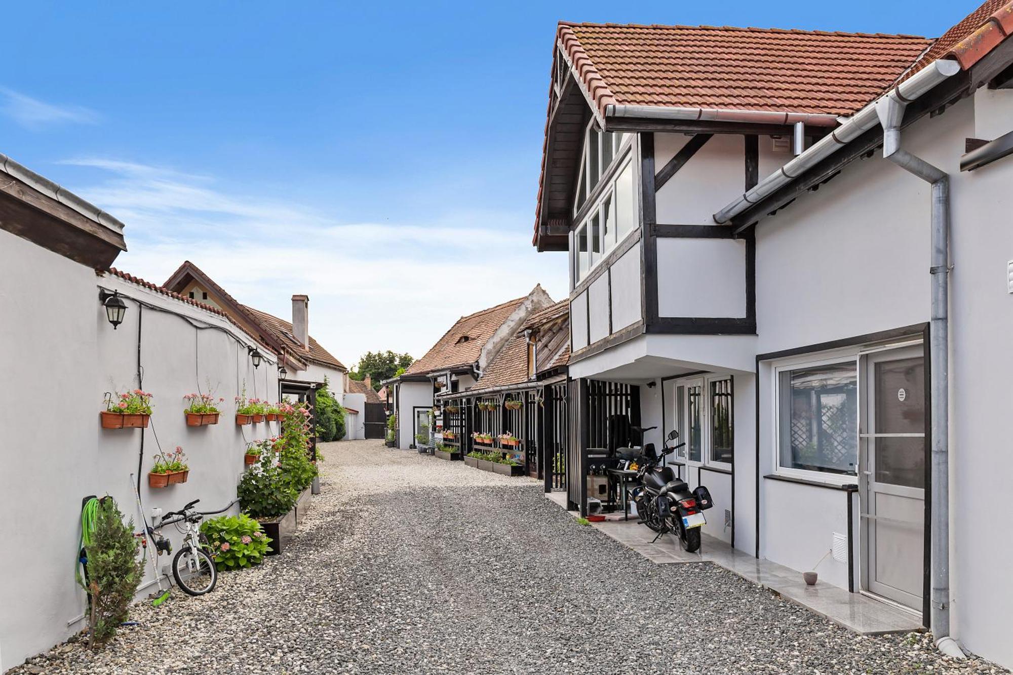 Pensiunea Alina "Adults Only" Sibiu Exterior photo