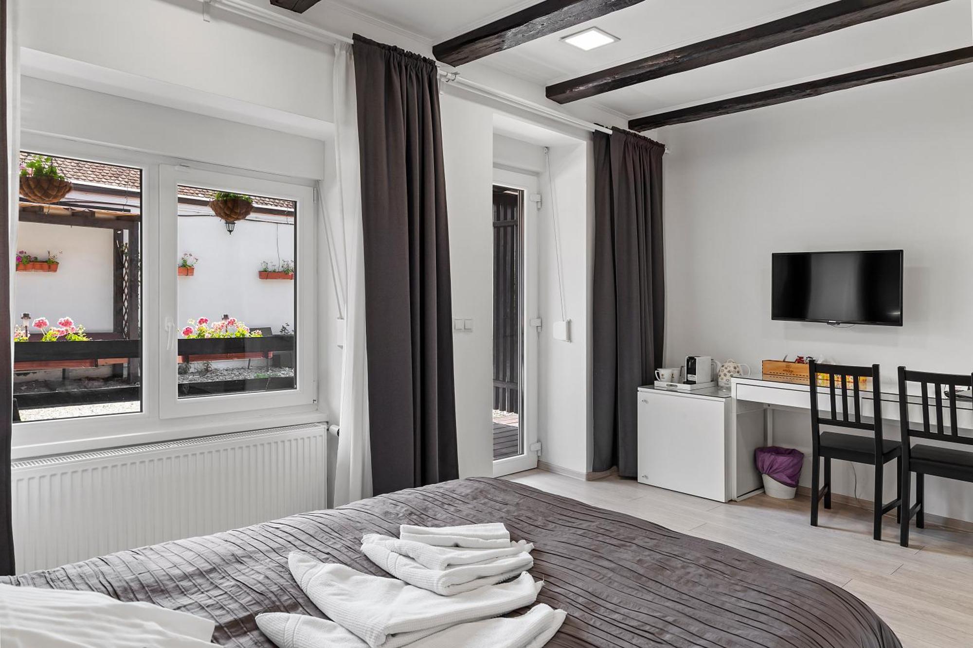 Pensiunea Alina "Adults Only" Sibiu Exterior photo